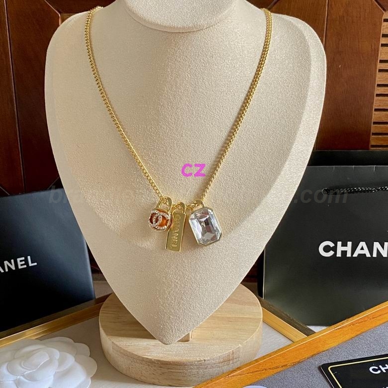 Chanel Necklaces 288